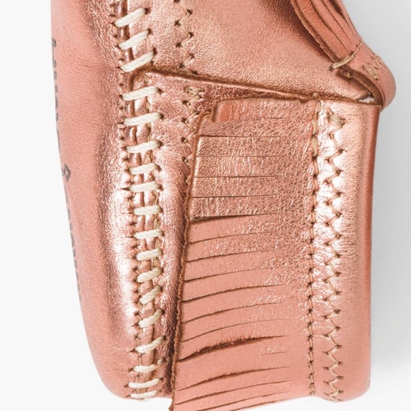 Minnetonka Alex Rose Gold Infant Crib Bootie 3 - Picture 3 of 4